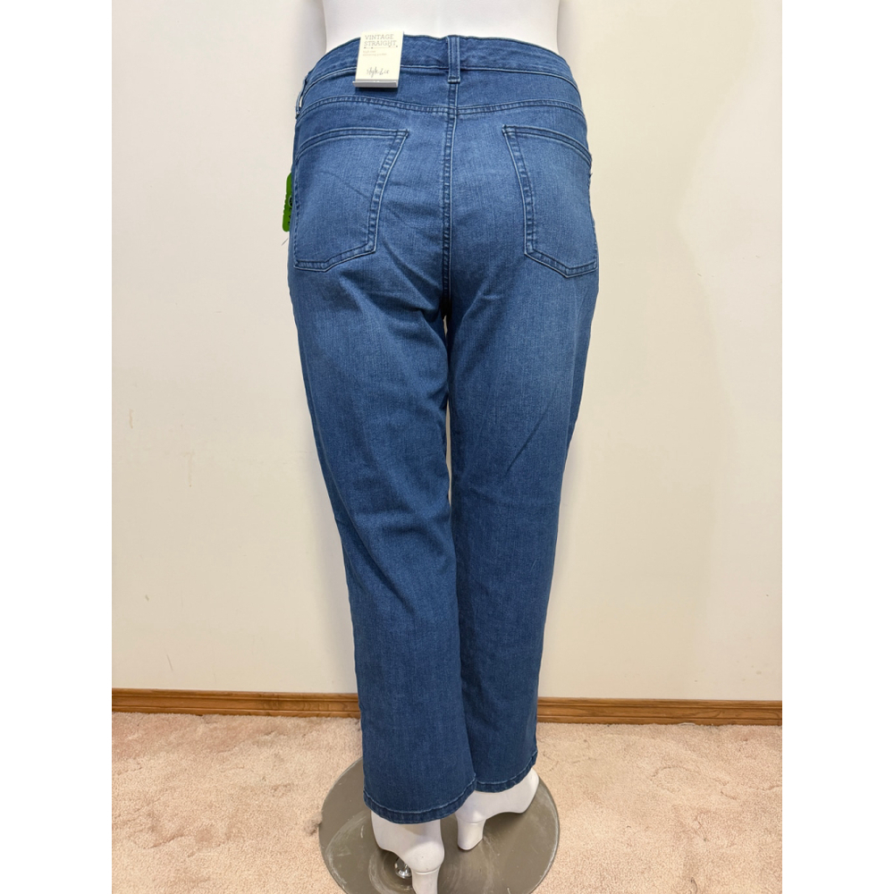 Style & Co. Size 16 Vintage Classic Mom Cropped Jeans NWT - Picture 3 of 4